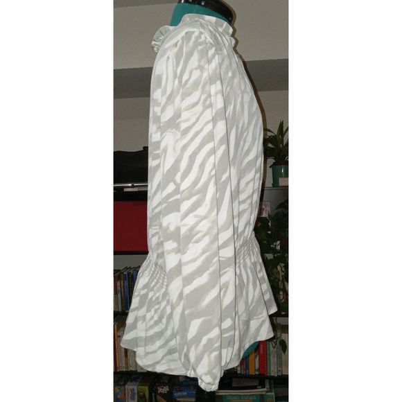 SIMPLY VERAWANG Sz XL Gray/White Zebra Print Watercolor Blouse Peplum Waist NWT - Picture 7 of 9